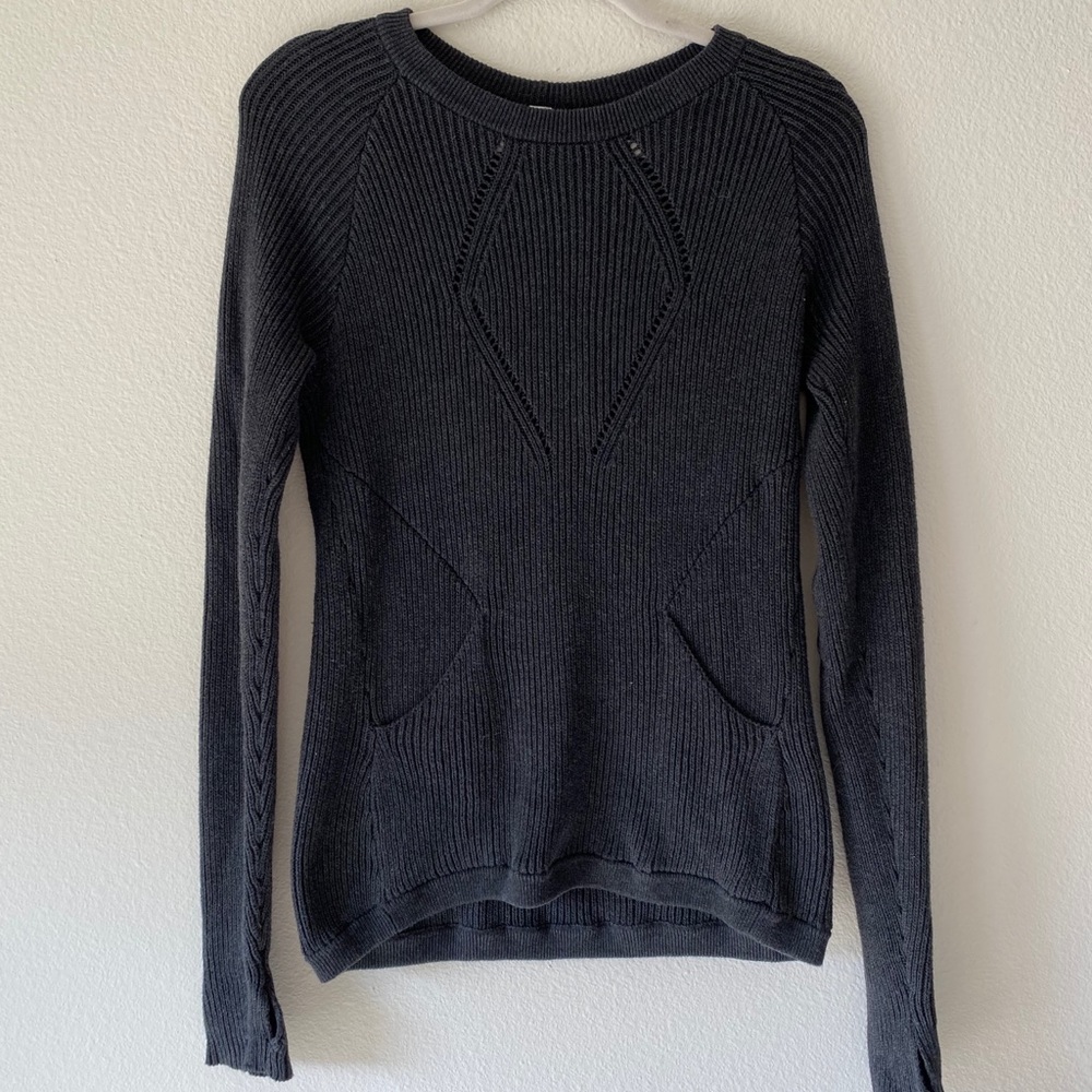 Lululemon sweater
